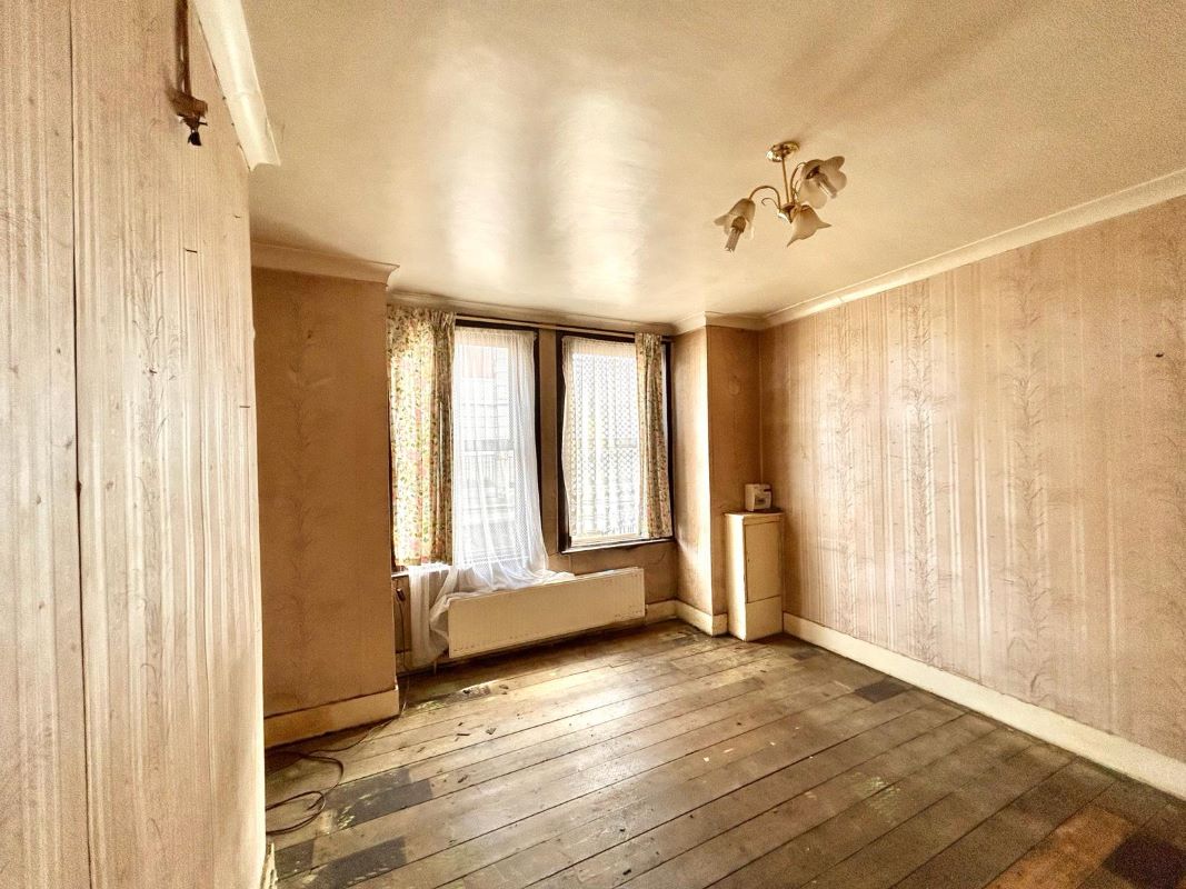 3 Winchester Street, Acton, London, W3 8PA