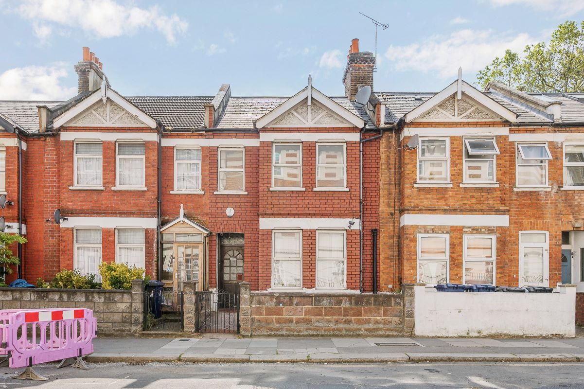 3 Winchester Street, Acton, London, W3 8PA