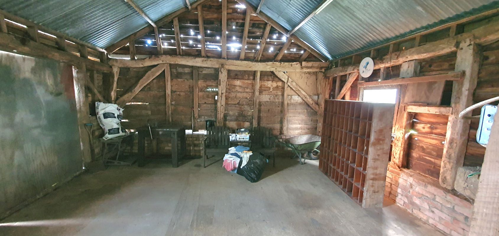 Land and Barn at rear of 8, Green End, Granborough, Buckingham, Buckinghamshire, MK18 3NT