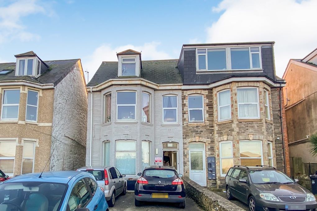 Flat 5, 12 Bay View Terrace, Newquay, Cornwall, TR7 2LR