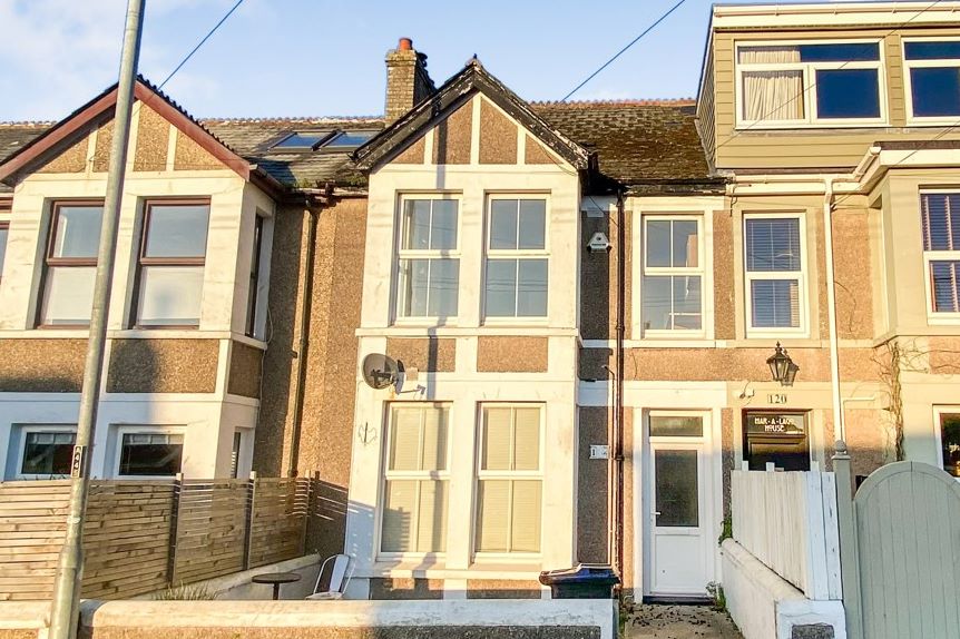 Flat 2, 122 Mount Wise, Newquay, Cornwall, TR7 1QP