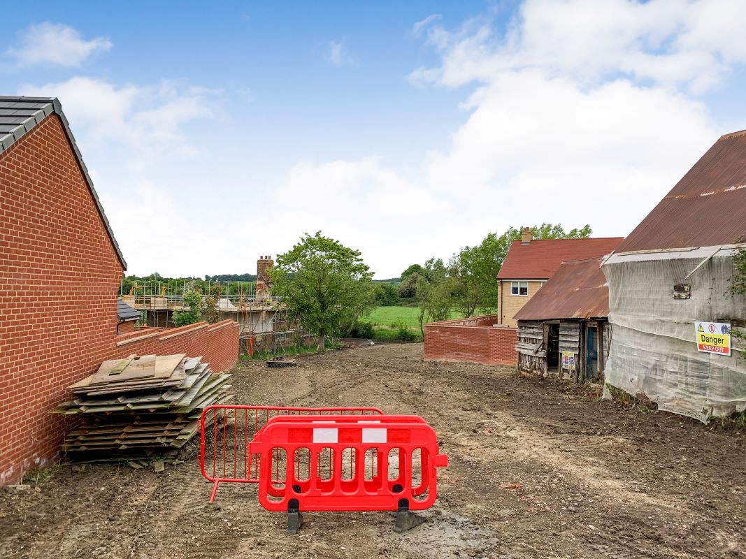 Berryfields Barn, Valerie Way, Berryfields, Aylesbury, Buckinghamshire, HP18 1AU