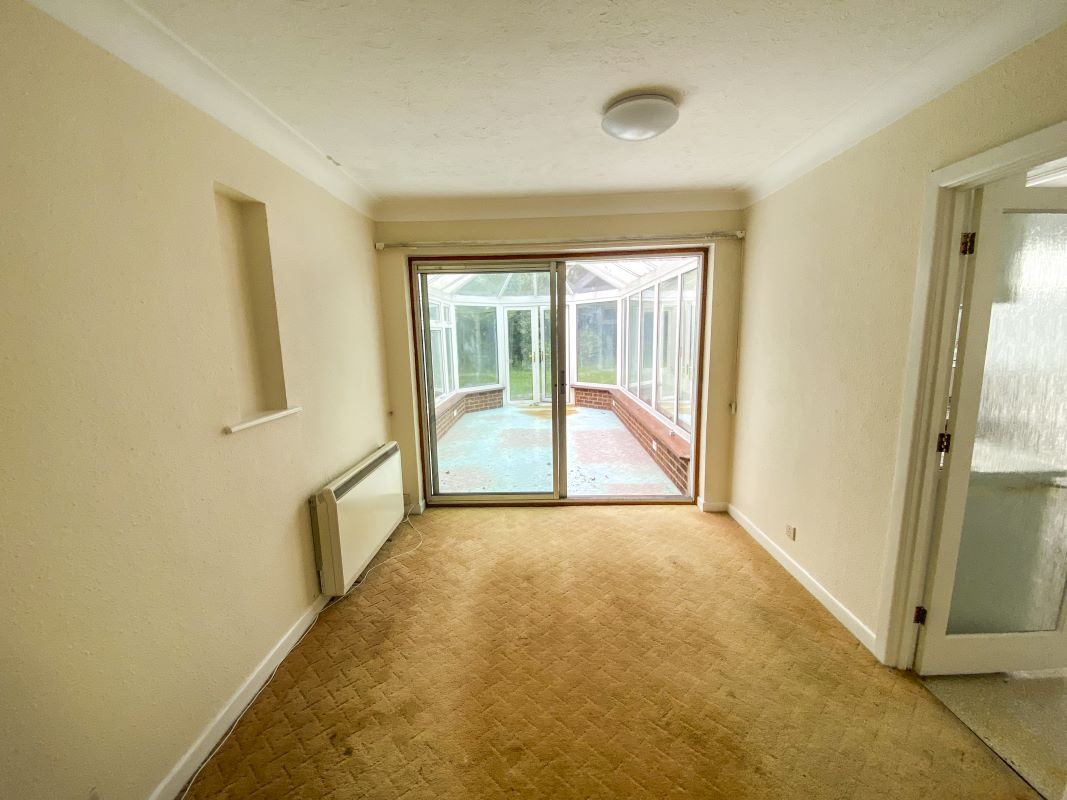 14 Hinton Wood Avenue, Christchurch, Dorset, BH23 5AH