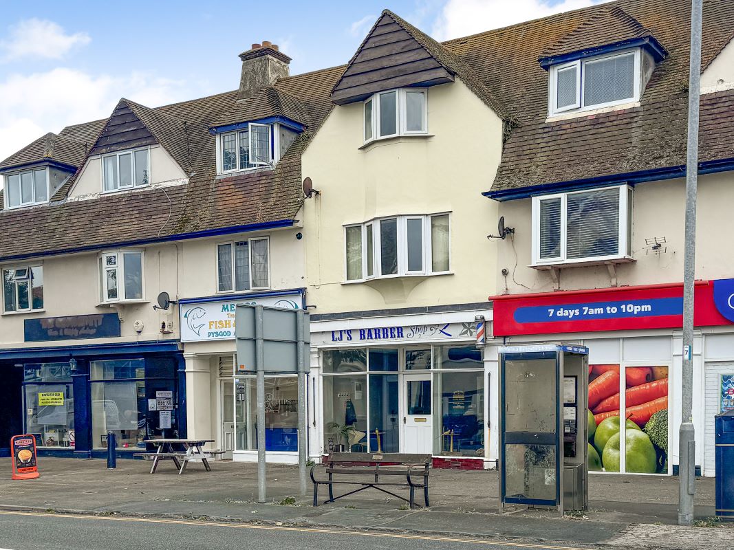 32A Great Ormes Road, West Shore, Llandudno, Conwy, LL30 2BW