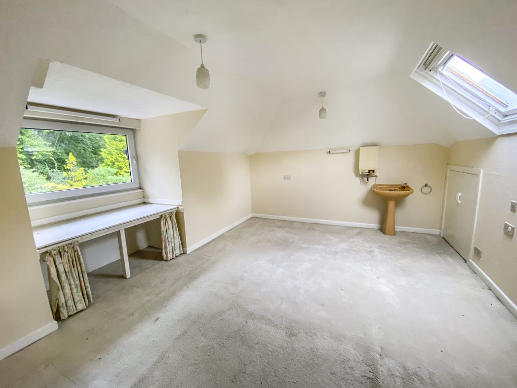 14 Hinton Wood Avenue, Christchurch, Dorset, BH23 5AH