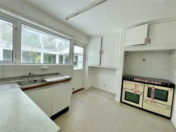 14 Hinton Wood Avenue, Christchurch, Dorset, BH23 5AH