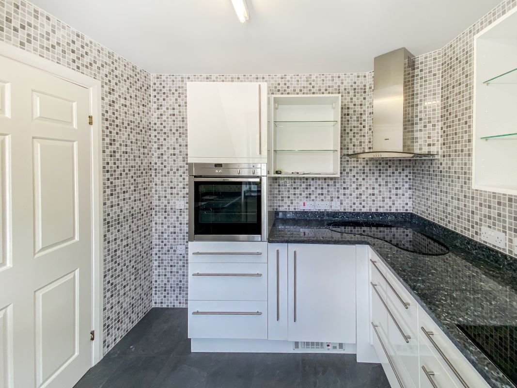 33 Castle Court, River Park, Marlborough, Wiltshire, SN8 1XG