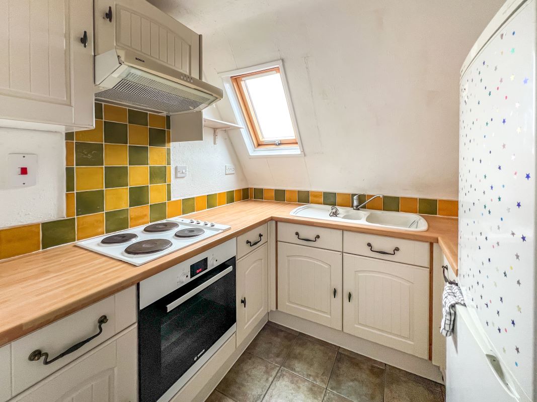 Flat 7, 21 The Causeway, Chippenham, Wiltshire, SN15 3DB