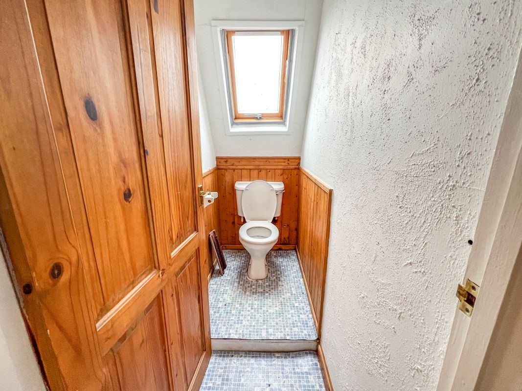 Flat 7, 21 The Causeway, Chippenham, Wiltshire, SN15 3DB