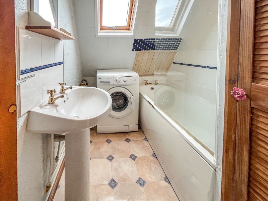 Flat 7, 21 The Causeway, Chippenham, Wiltshire, SN15 3DB