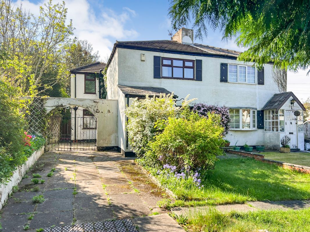 4 Golborne Dale Road, Newton-le-Willows, Merseyside, WA12 0JD