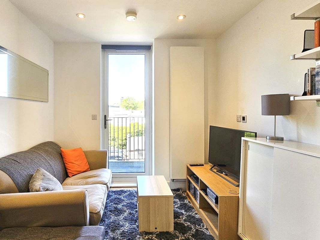 Flat 29 Central Cross Apartments, 2 South End, Croydon, Surrey, CR0 1GU