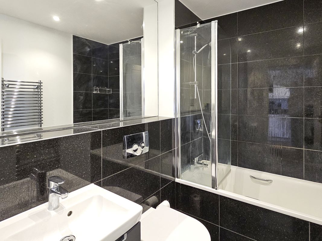 Flat 29 Central Cross Apartments, 2 South End, Croydon, Surrey, CR0 1GU