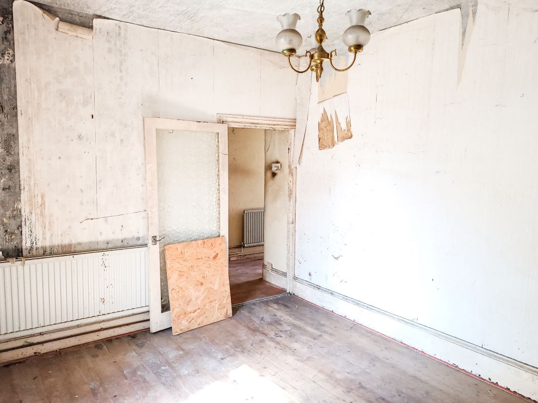 17 Davis Street, Aberdare, Mid Glamorgan, CF44 6UR