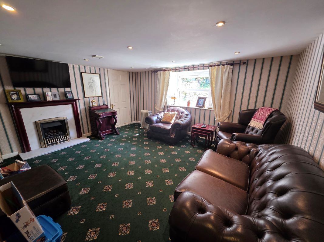 Ashurst Lodge Hotel, 2-4 St Efrides Road, Torquay, Torbay, TQ2 5SG
