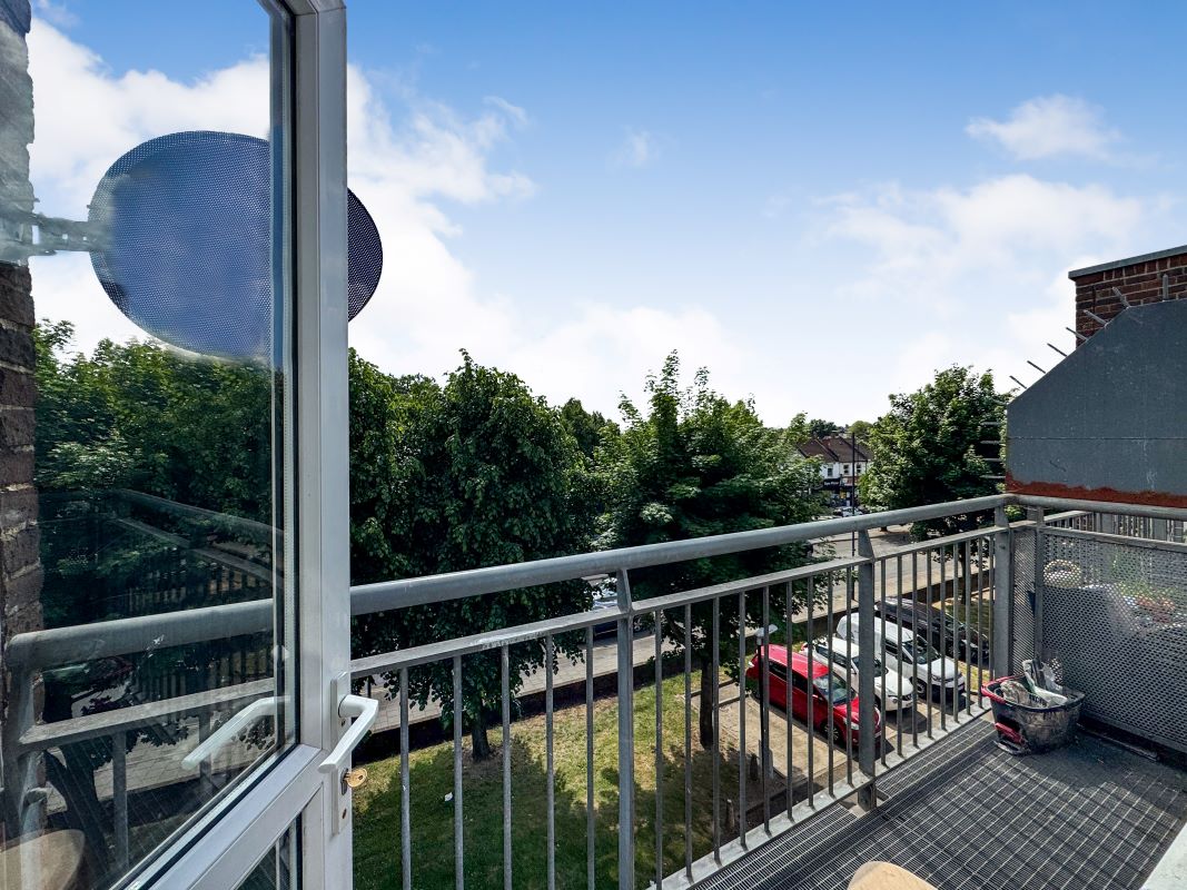 77 Talbot Walk, Church Road, Neasden, London, NW10 9HU