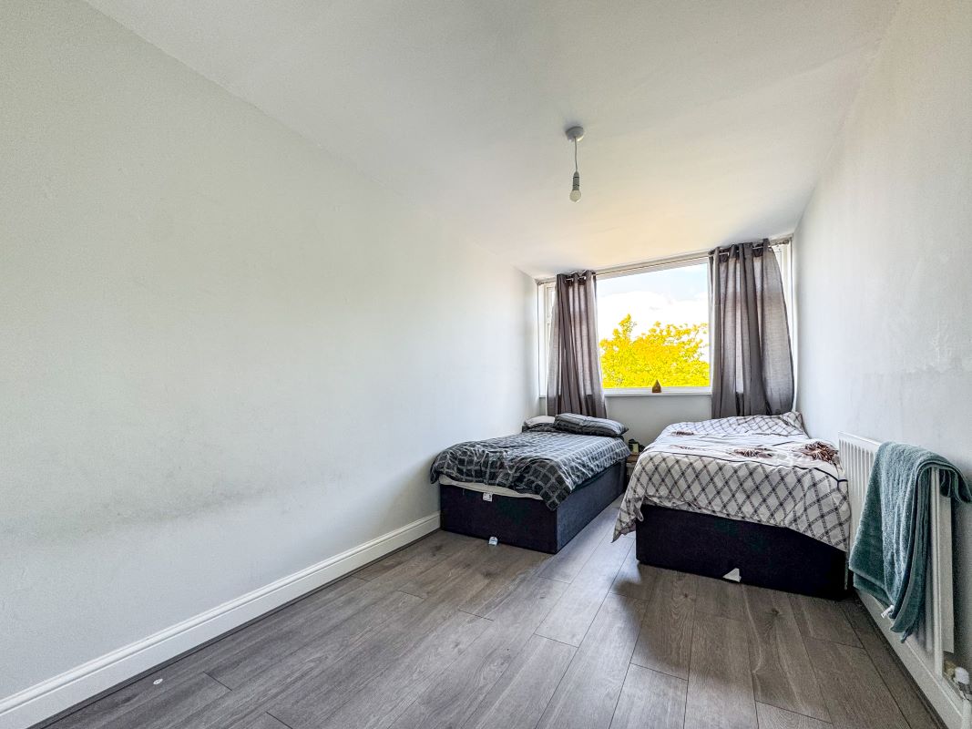 77 Talbot Walk, Church Road, Neasden, London, NW10 9HU