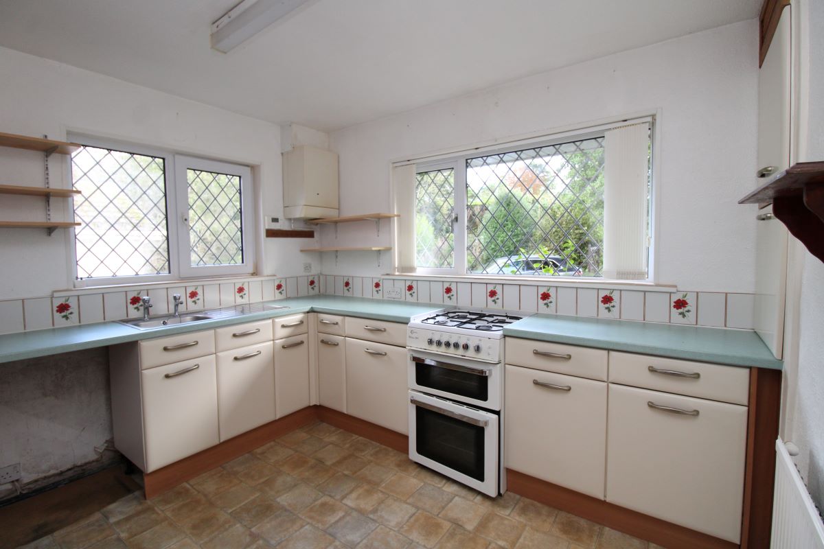 Dell Cottage, Brixham Road, Paignton, Devon, TQ4 7BH