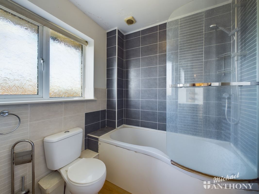 47 King Edward Avenue, Aylesbury, Buckinghamshire, HP21 7JE