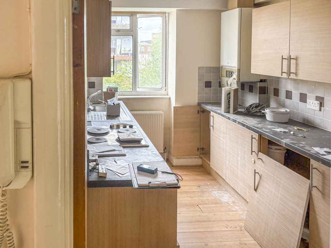 6 Boundary Close, Kingston upon Thames, Surrey, KT1 3PE