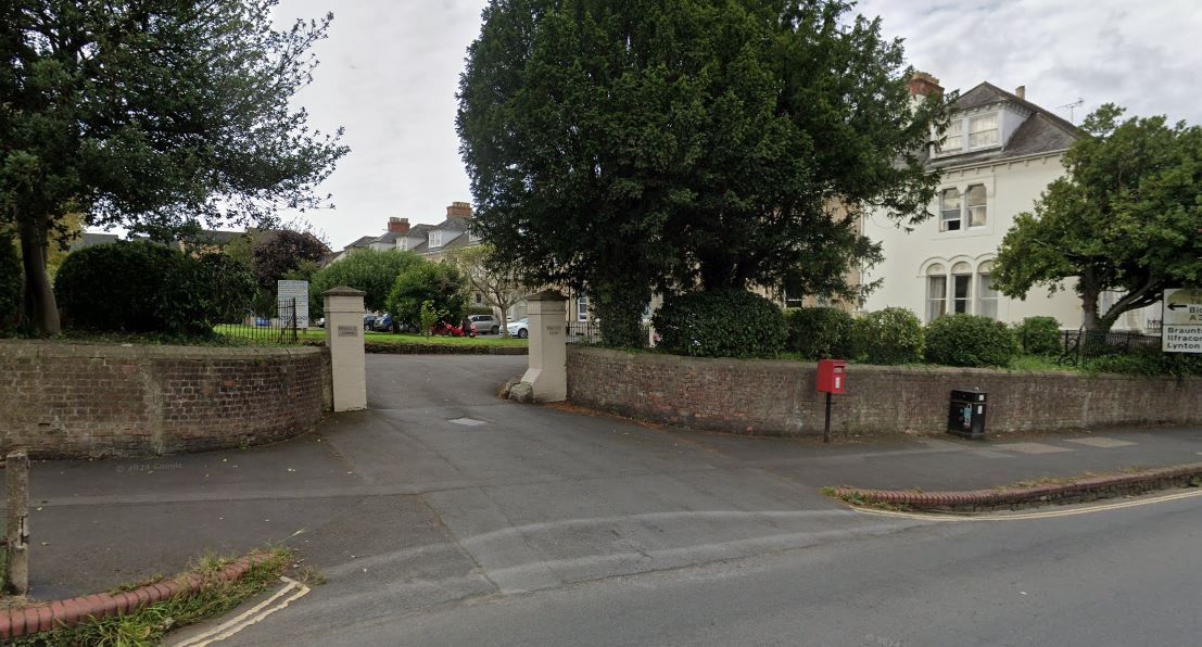 13 Ebberley Lawn, Barnstaple, Devon, EX32 7DJ