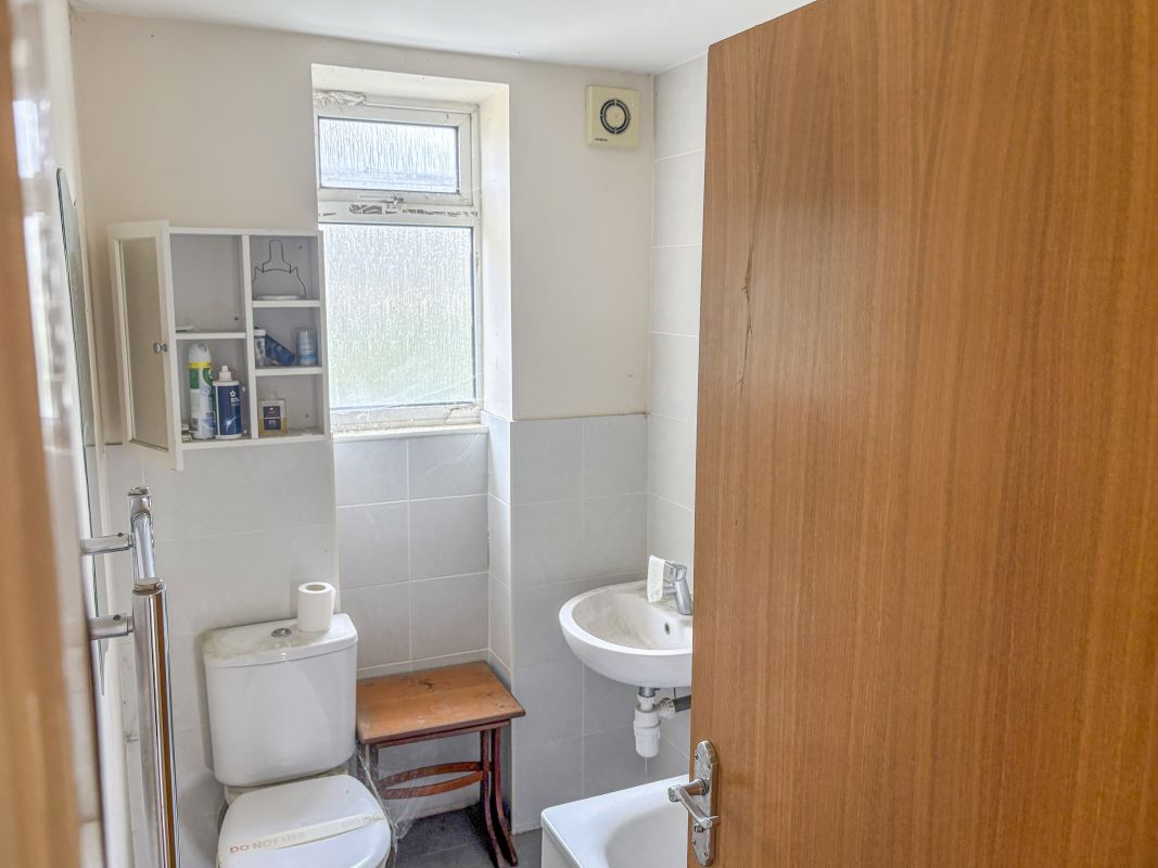 6 Boundary Close, Kingston upon Thames, Surrey, KT1 3PE