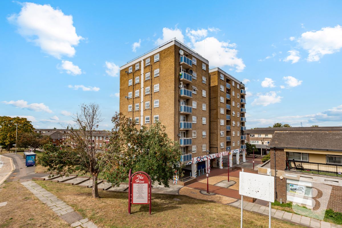 30 The Hive, Northfleet, Gravesend, Kent, DA11 9DF