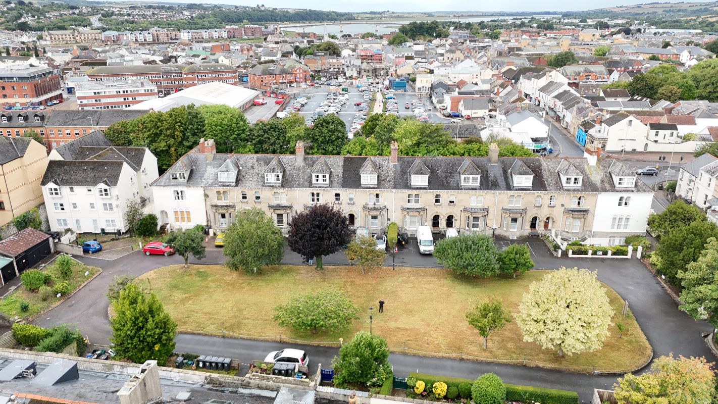 13 Ebberley Lawn, Barnstaple, Devon, EX32 7DJ