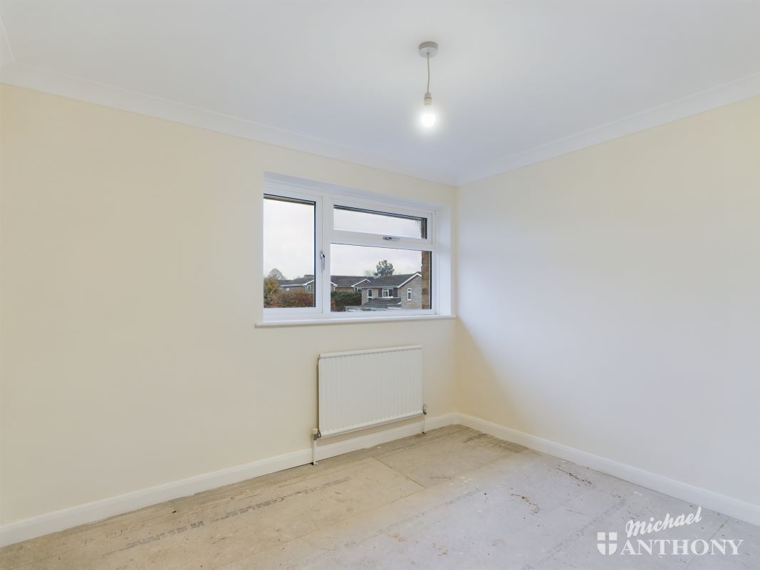 14 Pentland Road, Aylesbury, Buckinghamshire, HP21 7NB