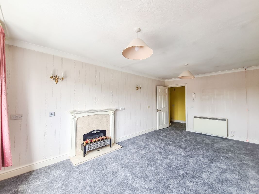 Flat 9 Ashfields, 26-30 Alma Road, Reigate, Surrey, RH2 0BZ