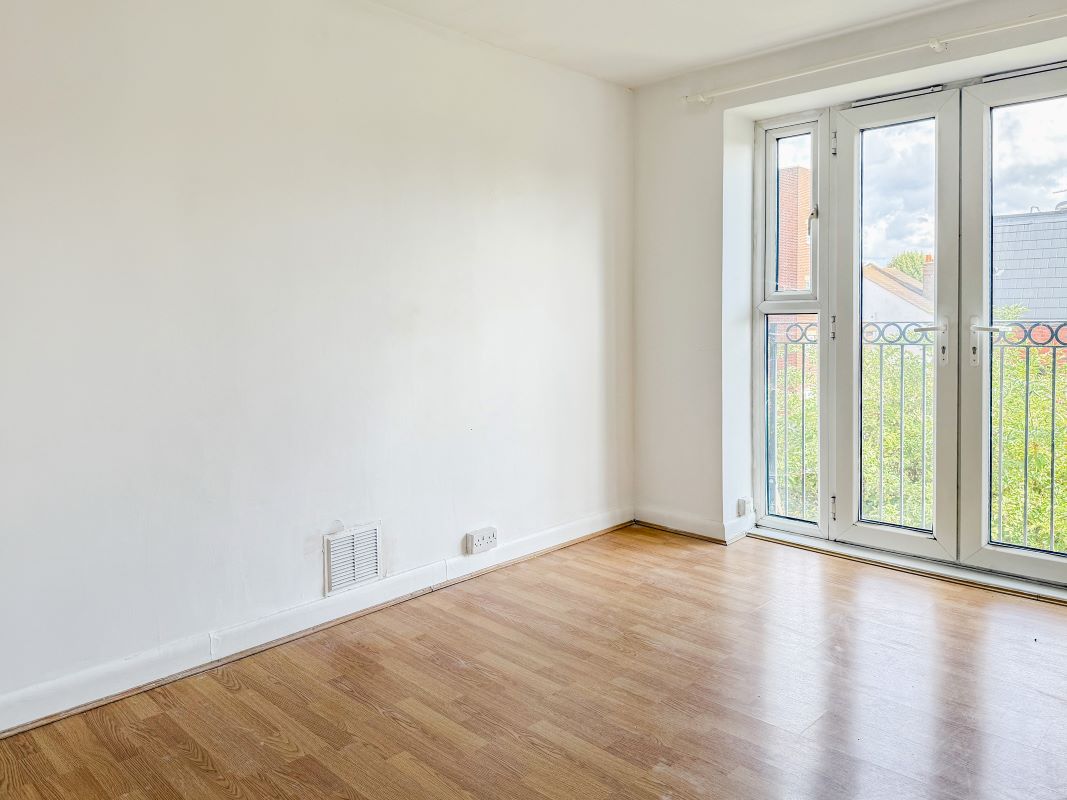 5 Boundary Close, Kingston upon Thames, Surrey, KT1 3PE