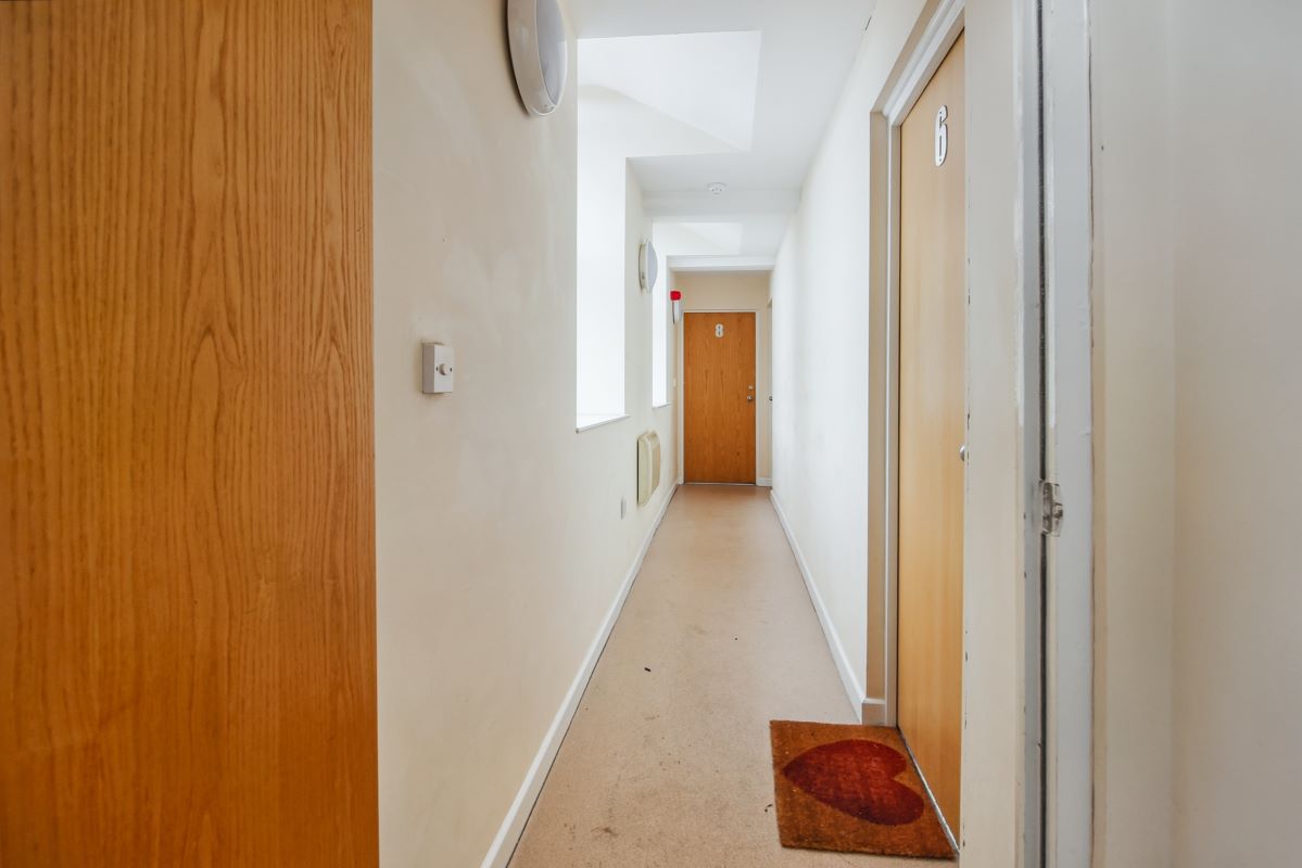 8 Browning Heights, Browning Avenue, Halifax, West Yorkshire, HX3 9BB