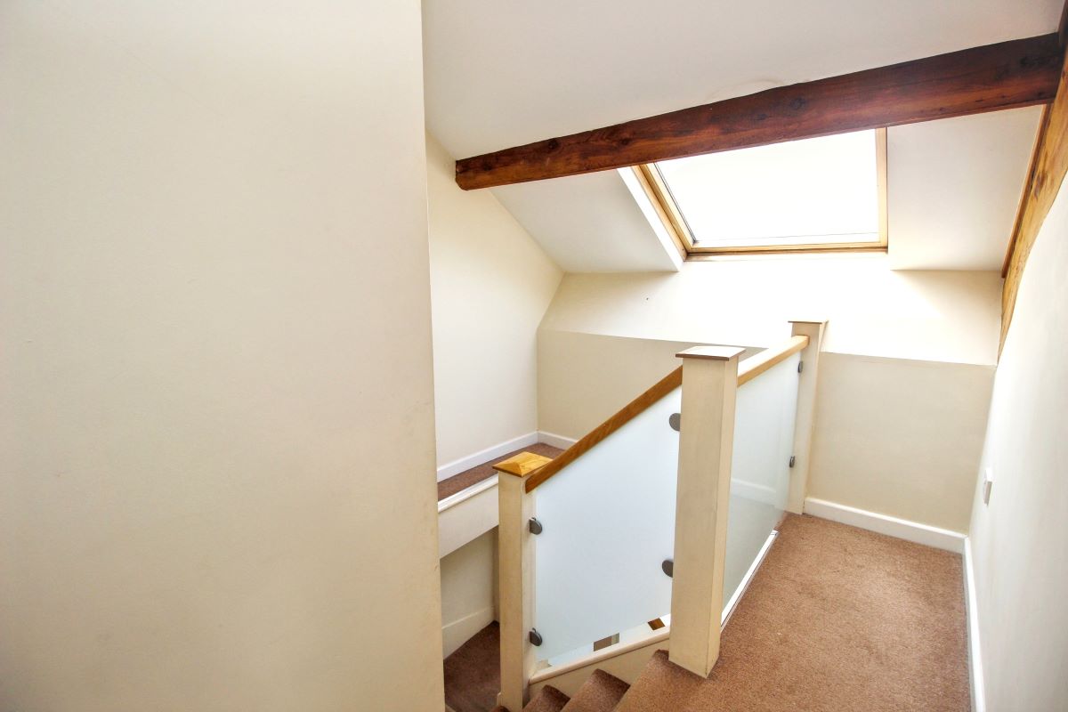 8 Browning Heights, Browning Avenue, Halifax, West Yorkshire, HX3 9BB