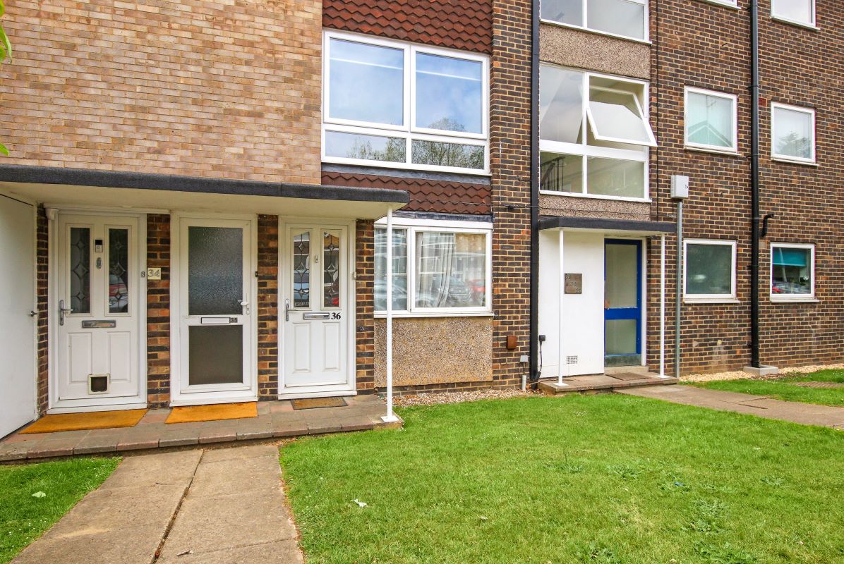 36 Broadlands Court, Wokingham Road, Bracknell, Berkshire, RG42 1PJ