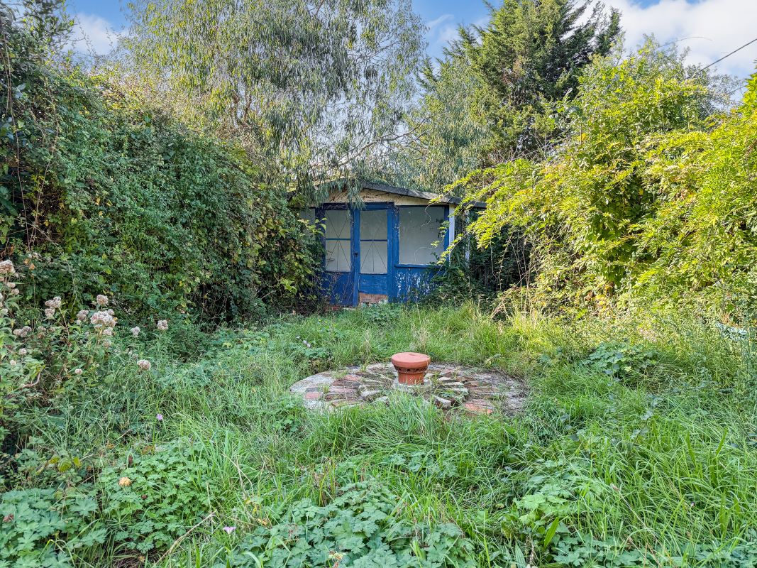 1 Finsbury Cottages, 65 School Green Road, Freshwater, Isle of Wight, PO40 9AU