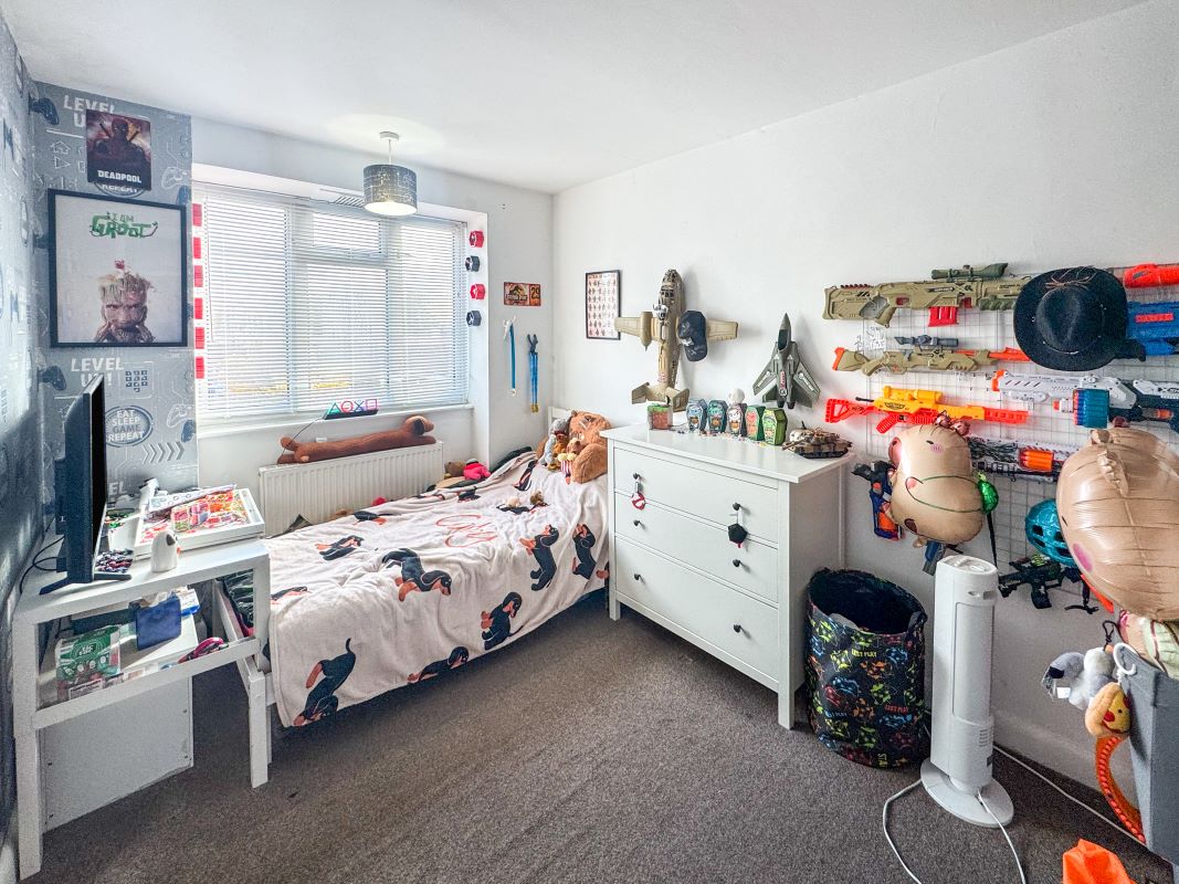 9 Boundary Close, Kingston upon Thames, Surrey, KT1 3PE