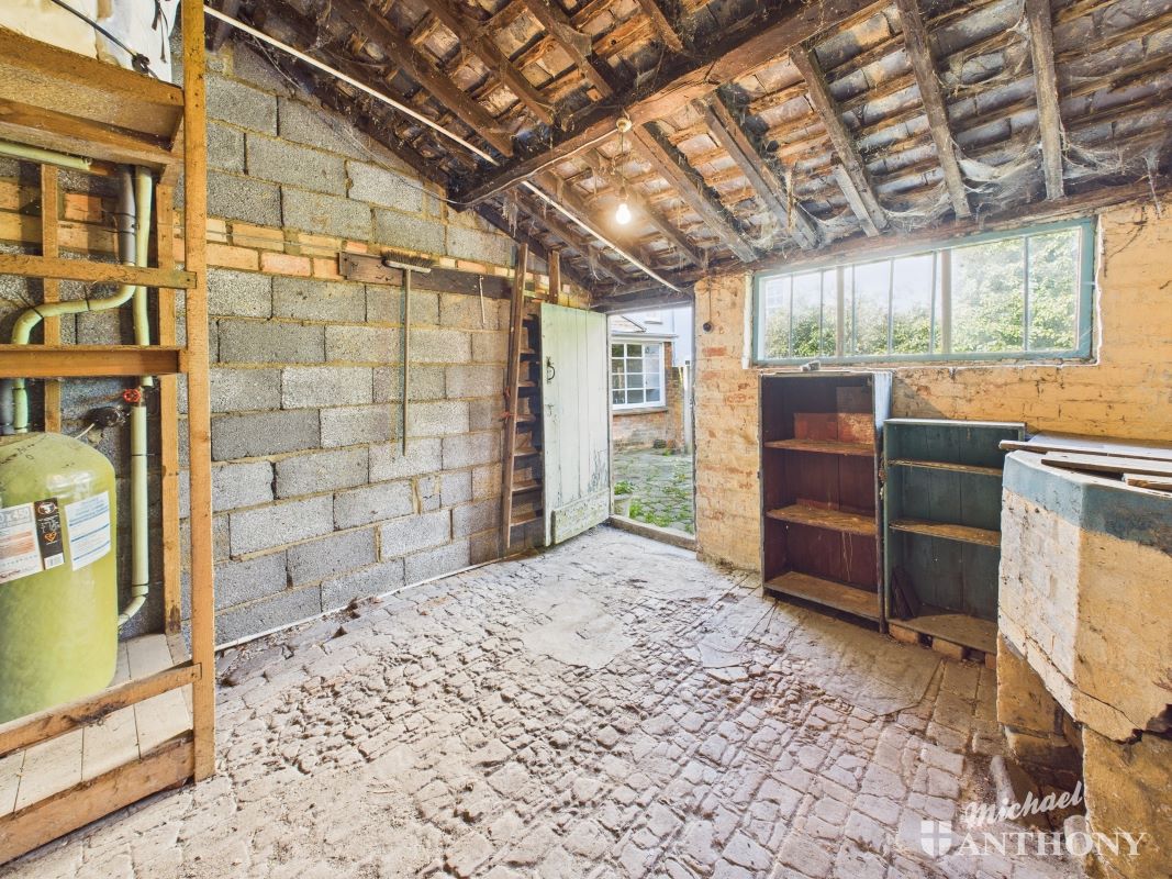 Walton Terrace, 7 Walton Street, Aylesbury, Buckinghamshire, HP21 7QY