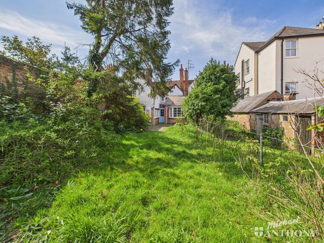 Walton Terrace, 7 Walton Street, Aylesbury, Buckinghamshire, HP21 7QY