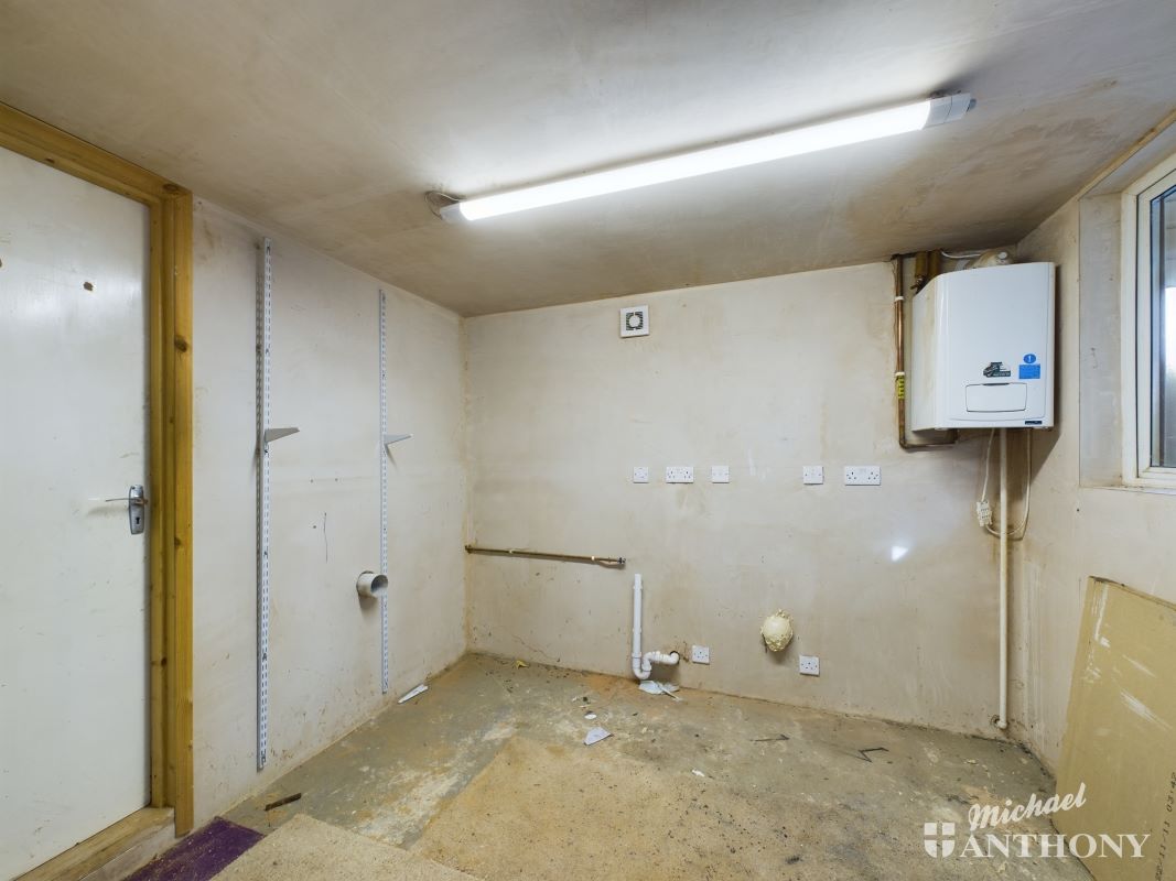 47 King Edward Avenue, Aylesbury, Buckinghamshire, HP21 7JE