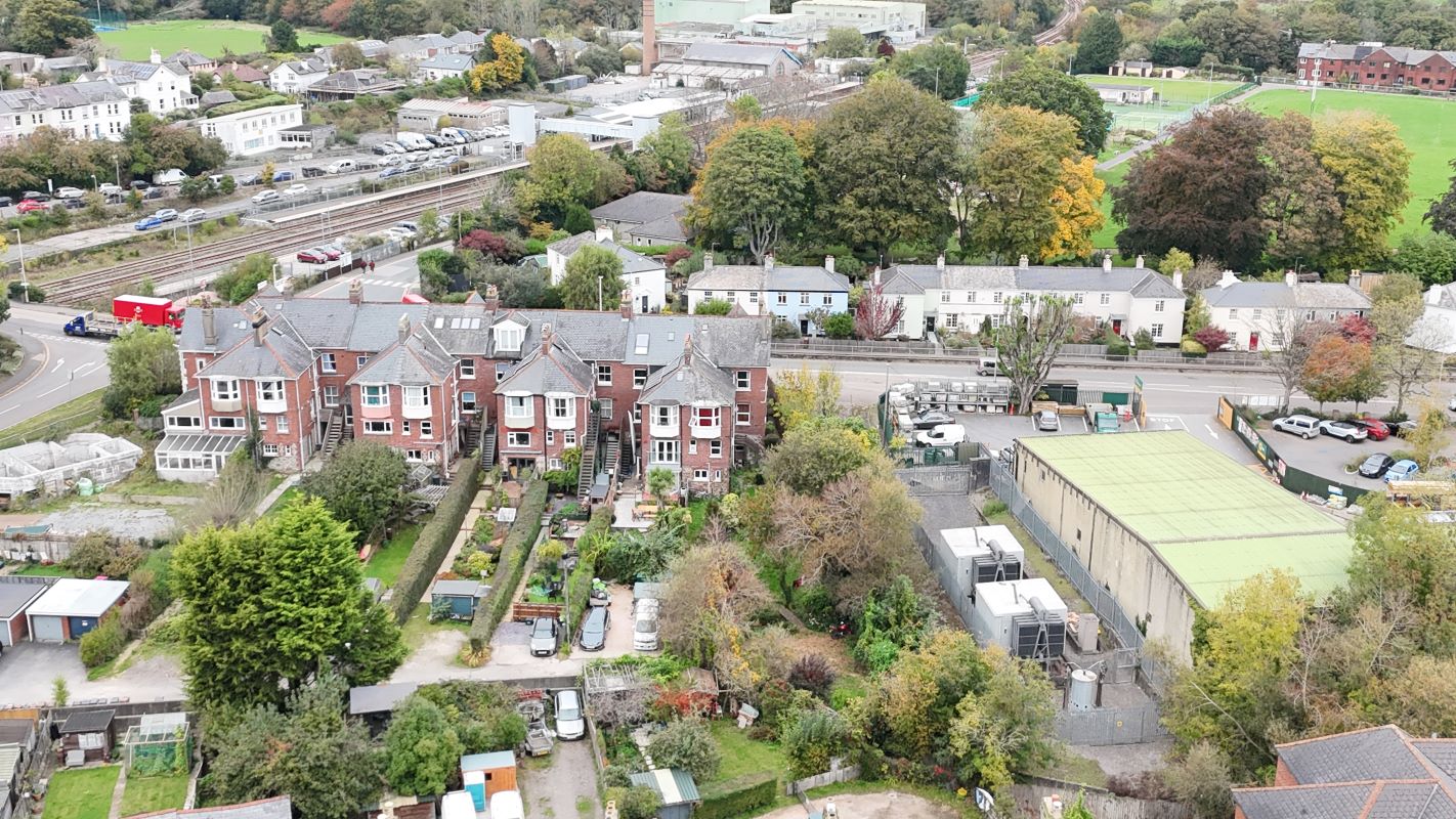 1 Queens Terrace, Totnes, Devon, TQ9 5JQ