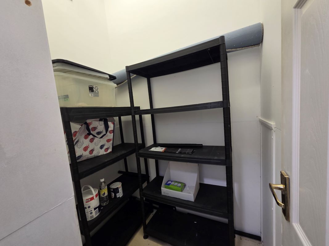 Flat 14 Bay Fort Mansions, Warren Road, Torquay, Devon, TQ2 5TN