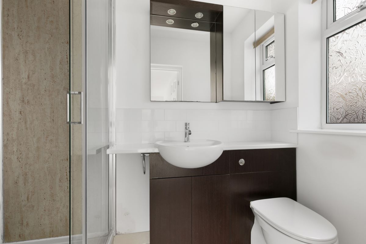 Dundas, Chavey Down Road, Winkfield Row, Berkshire, RG42 7PB