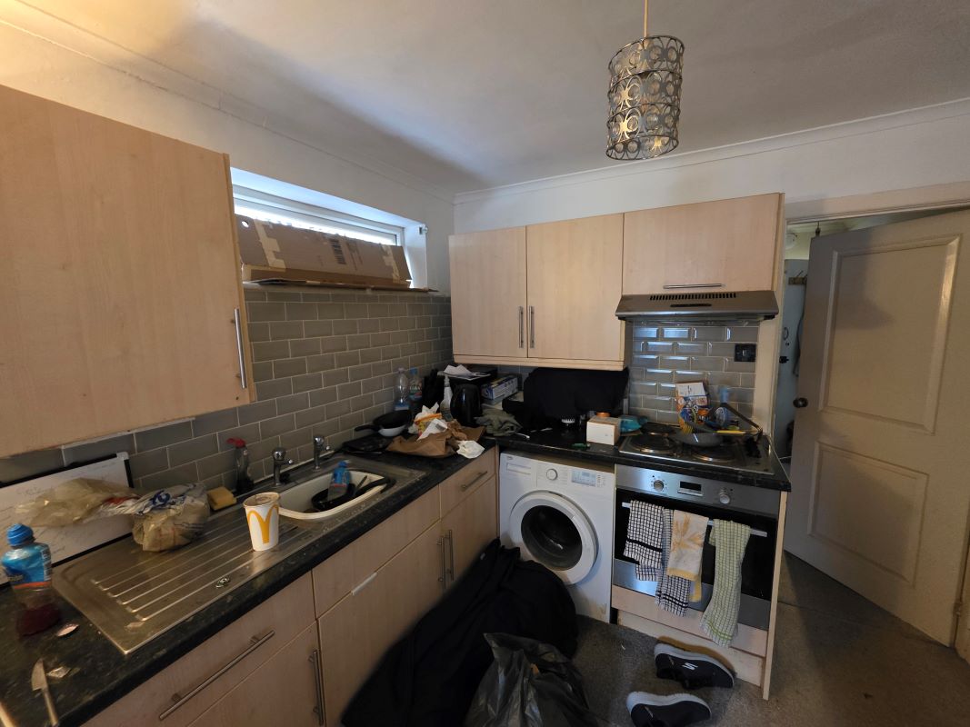 4 Pembroke Road, Torquay, Devon, TQ1 1NR