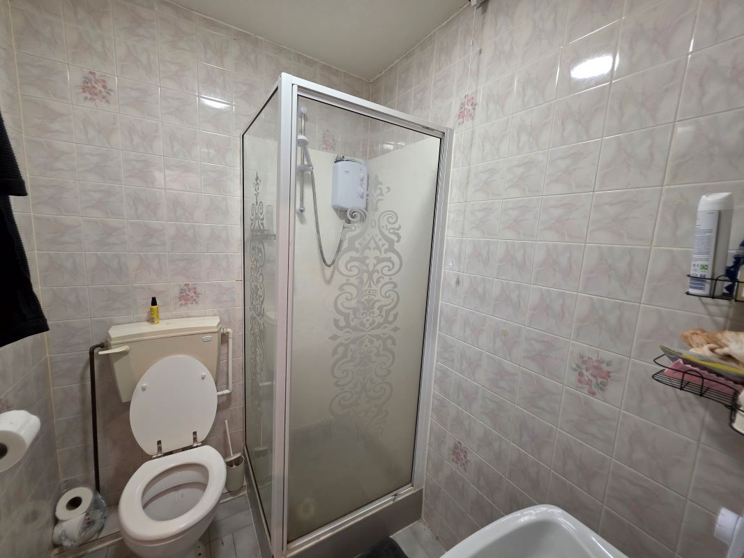 4 Pembroke Road, Torquay, Devon, TQ1 1NR