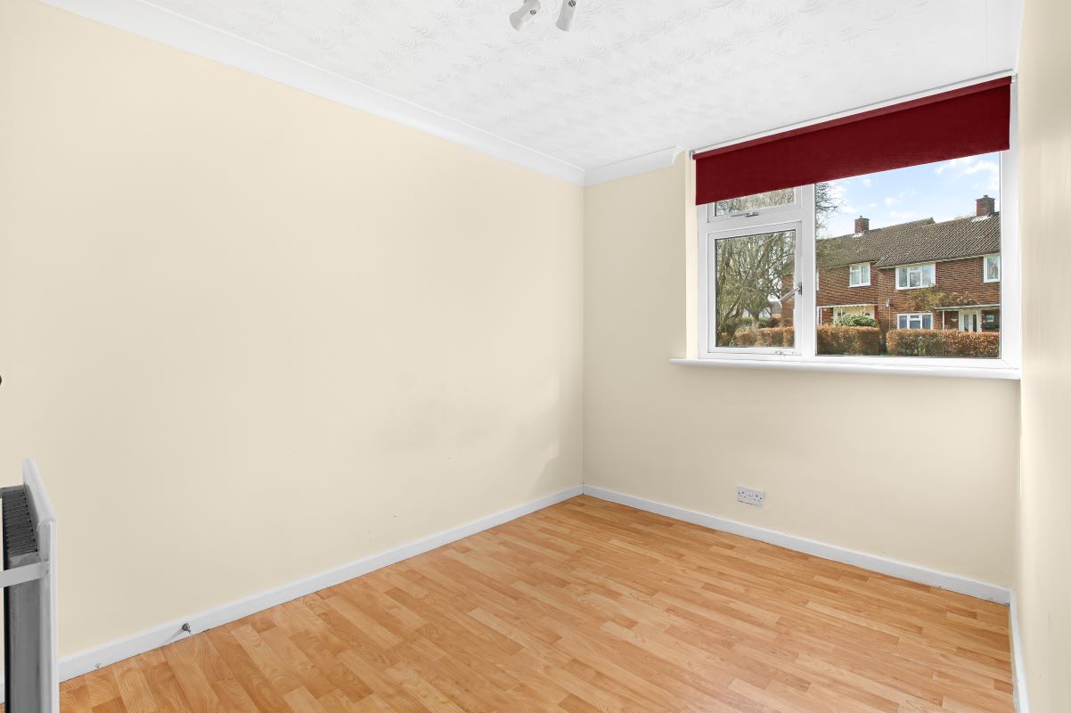 Flat 11 Tudor House, South Lynn Crescent, Bracknell, Berkshire, RG12 7LN
