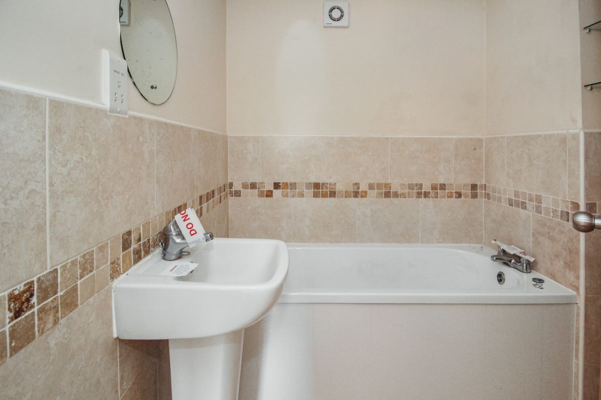 8 Browning Heights, Browning Avenue, Halifax, West Yorkshire, HX3 9BB