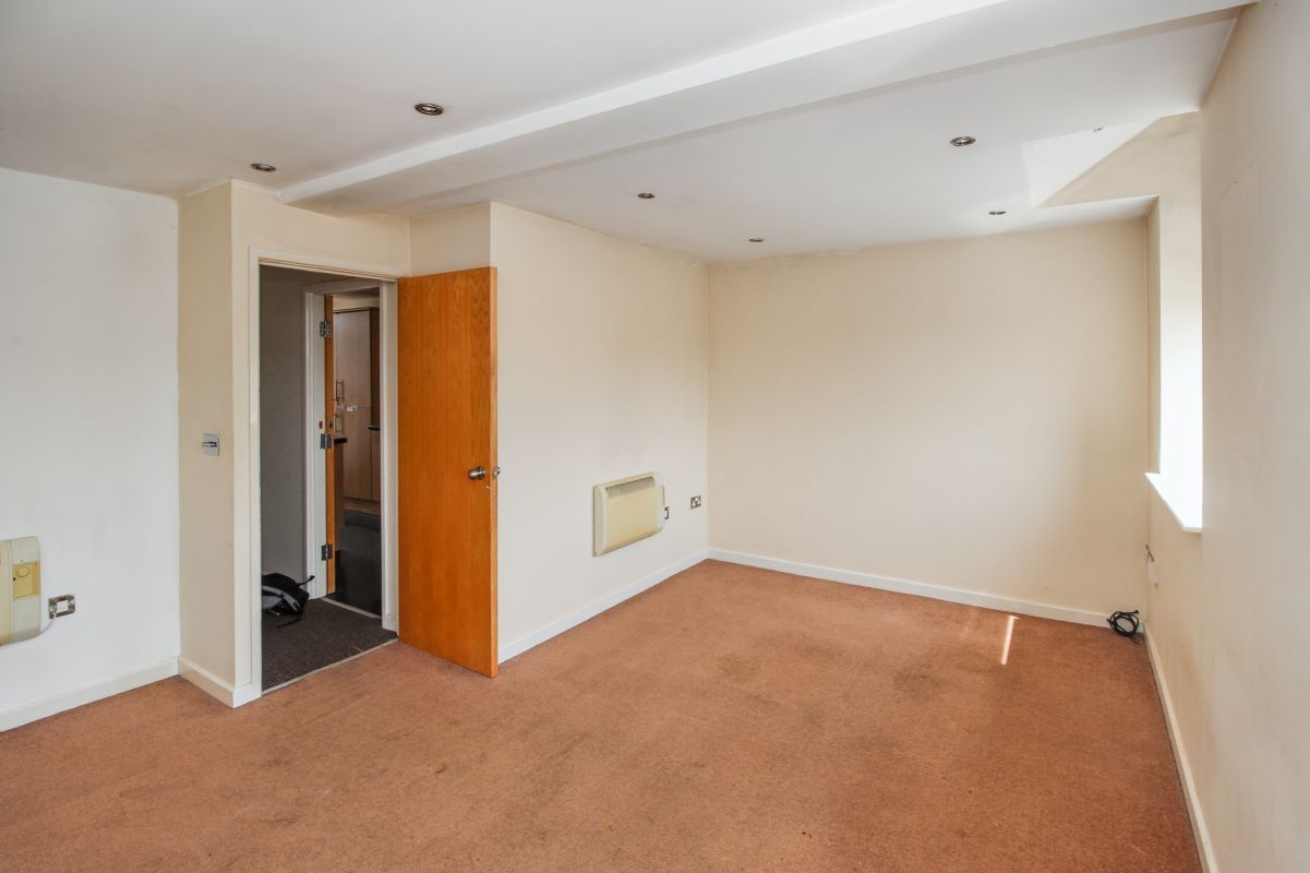 8 Browning Heights, Browning Avenue, Halifax, West Yorkshire, HX3 9BB