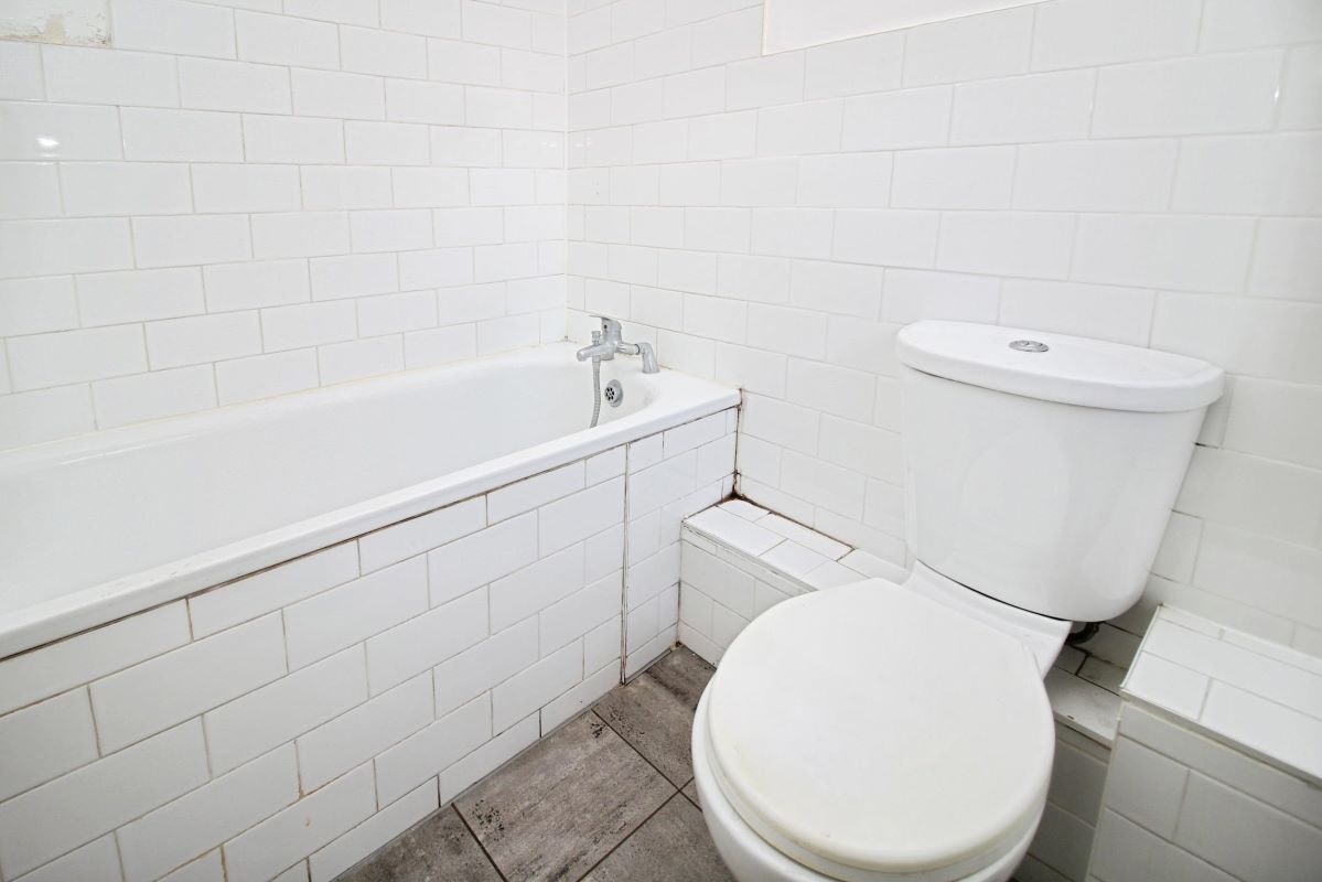 4 Bridge Street, Hemel Hempstead, Hertfordshire, HP1 1EF