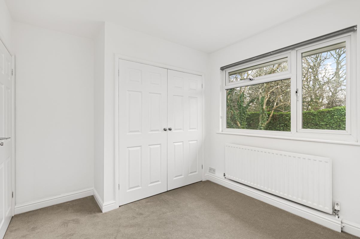 Dundas, Chavey Down Road, Winkfield Row, Berkshire, RG42 7PB