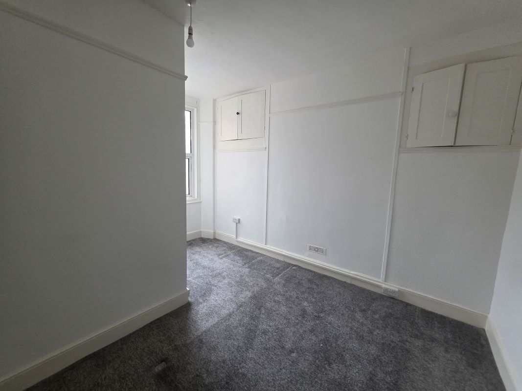 4 Pembroke Road, Torquay, Devon, TQ1 1NR